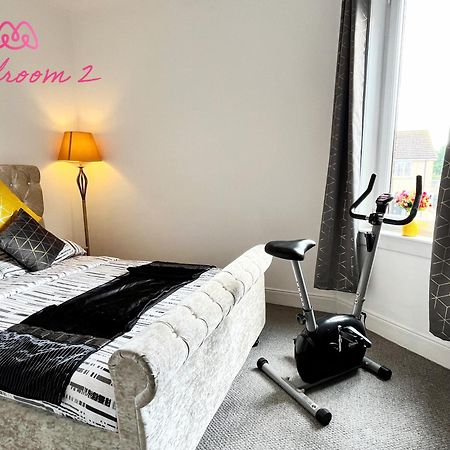 2 Bedrooms Entire Apartment Self Check In Kelty Exterior photo